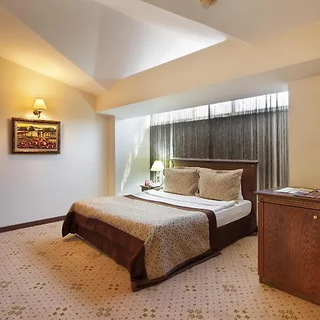 Otel Gabrali & 3*