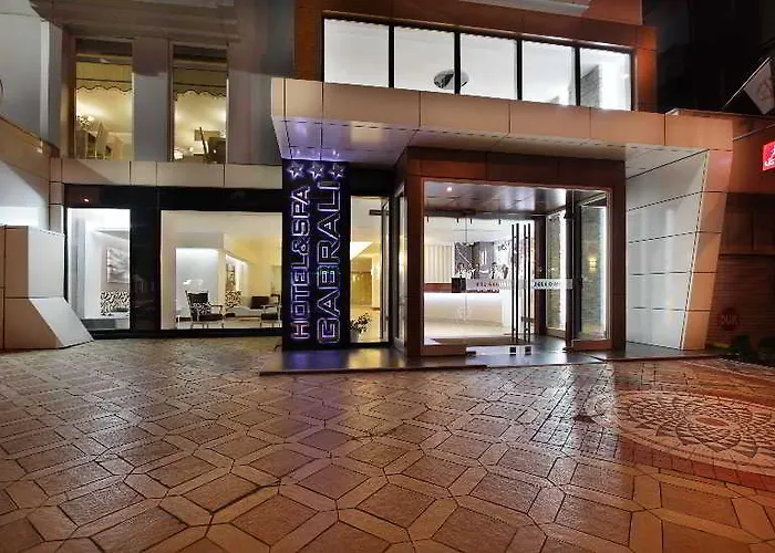 Gabrali & Szálloda 3*