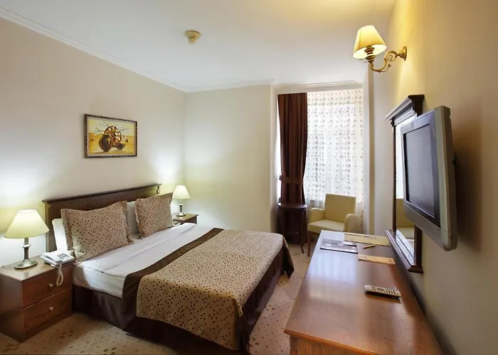 Gabrali & Szálloda 3*